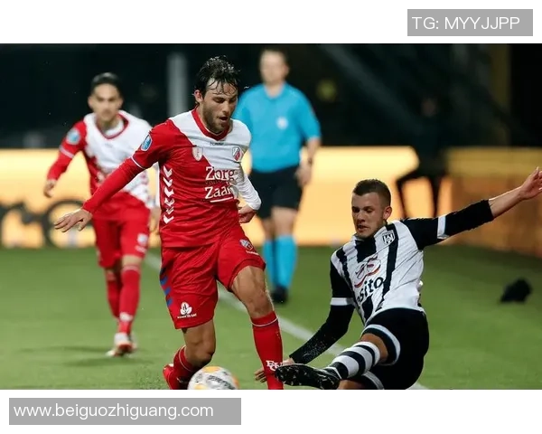 2022年足球明星阵容回顾与分析各大球星表现与战术风格探讨