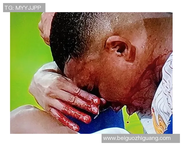 足球场上的搞笑传奇那些不太正经的明星们的趣事与风采